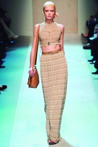 Saia longa com cropped top