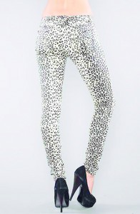 Calca leopard print da Guess $139,00