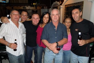Festa surpresa para Eduardo Oliveira