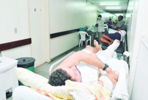 Brasil acumulou déficit de 54 mil médicos na última década, diz governo