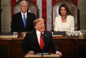 Trump faz nova promessa sobre muro durante discurso do Estado da União